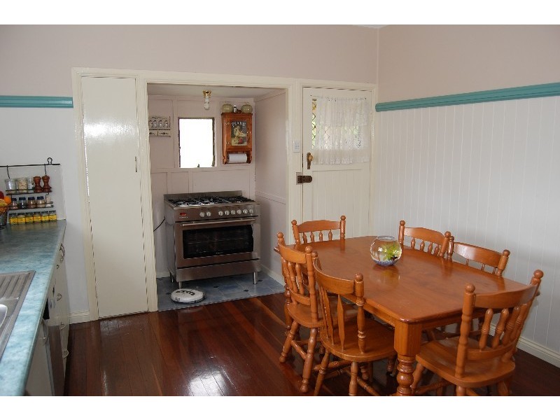 17 Elaroo Street, Morningside QLD 4170