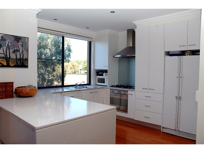 16/4 University Dr, Robina QLD 4226