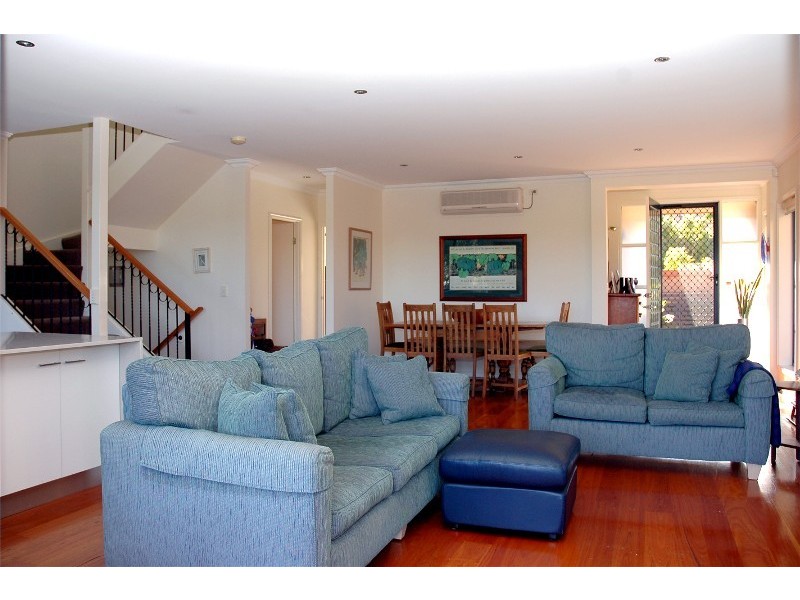 16/4 University Dr, Robina QLD 4226