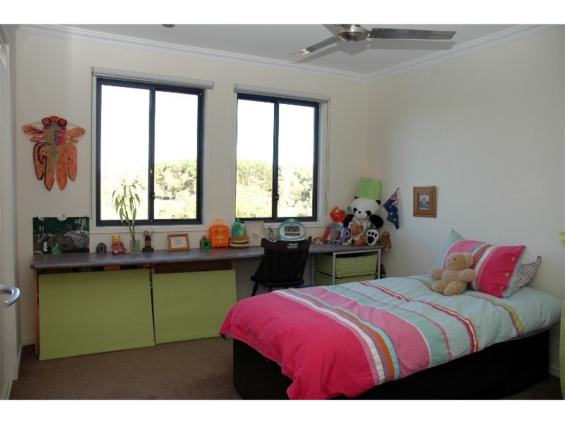 16/4 University Dr, Robina QLD 4226