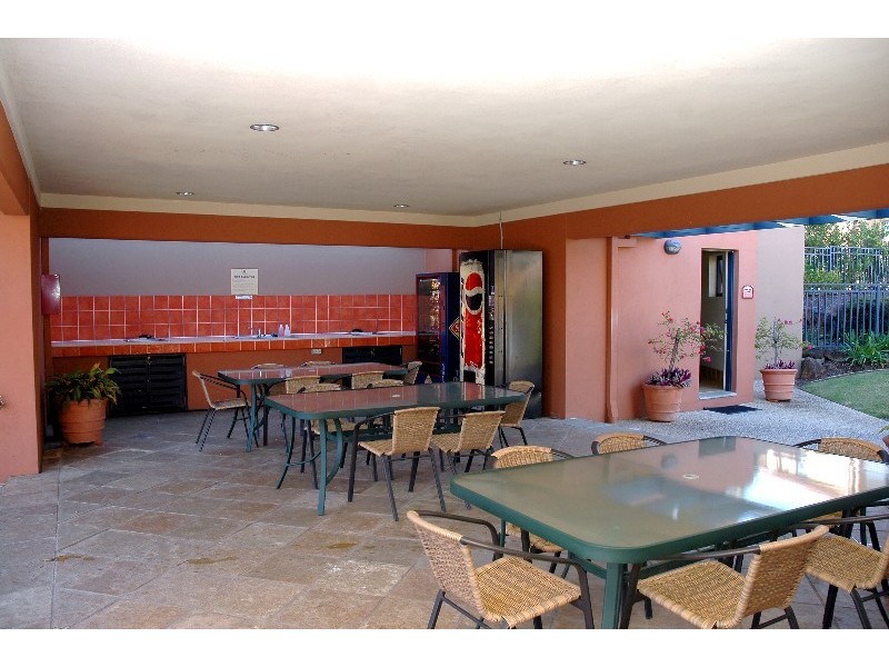 16/4 University Dr, Robina QLD 4226