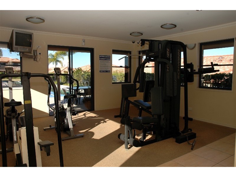 16/4 University Dr, Robina QLD 4226