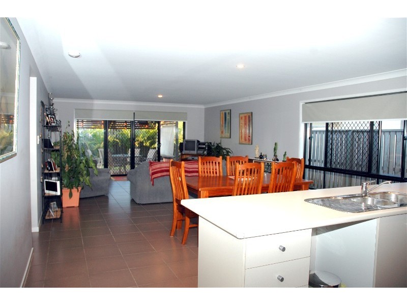 7 Park Grove Ct, Kallangur QLD 4503