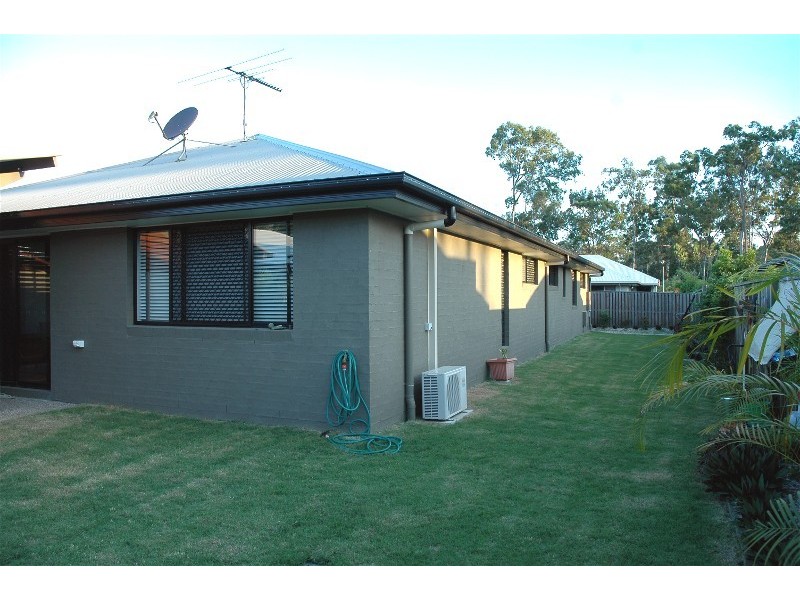 7 Park Grove Ct, Kallangur QLD 4503
