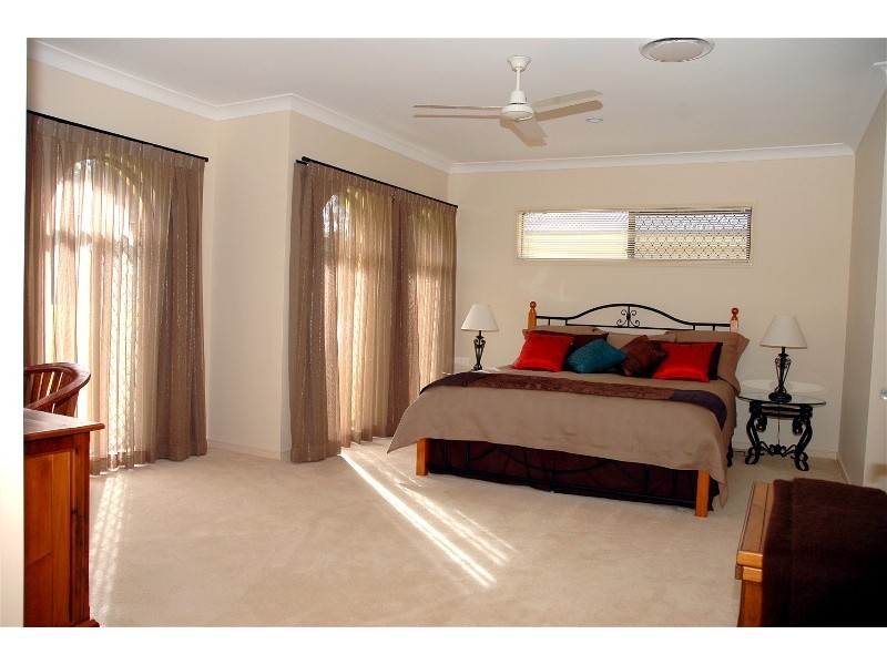 14  Hideaway Cl, Narangba QLD 4504
