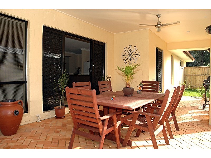 14  Hideaway Cl, Narangba QLD 4504