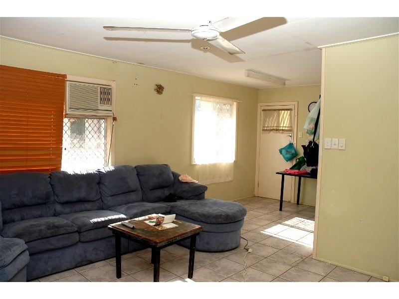 67 Grahams Rd, Strathpine QLD 4500