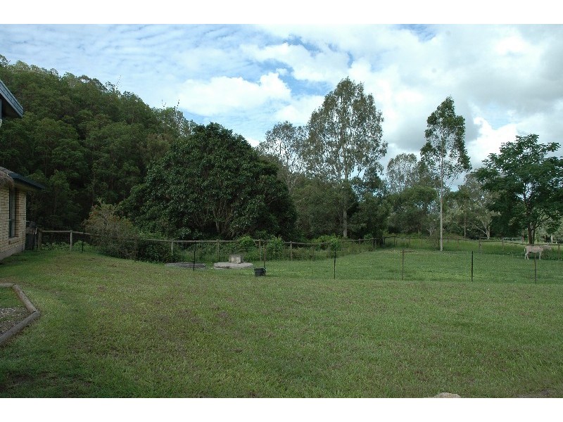 3 Harold McDonald Pl, Samford QLD 4520