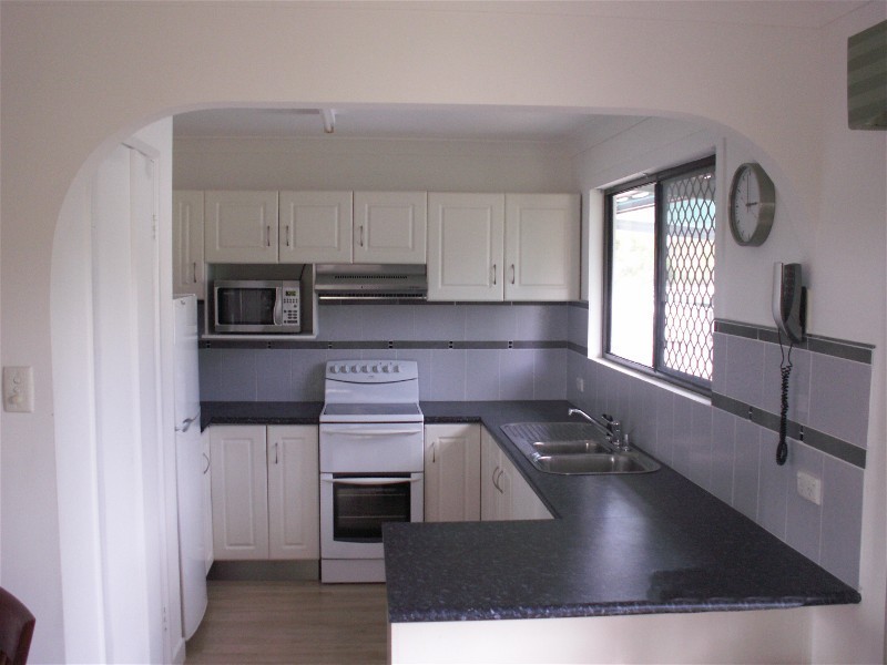 4 Kookaburra Ct, Regency Downs QLD 4341