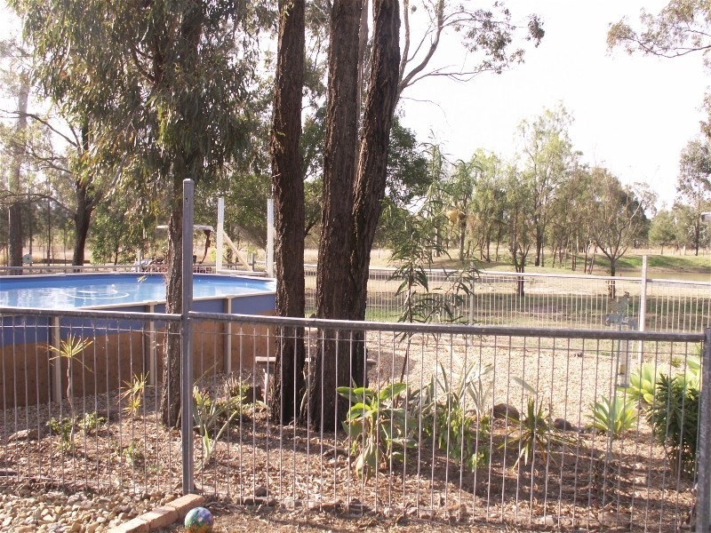 4 Kookaburra Ct, Regency Downs QLD 4341