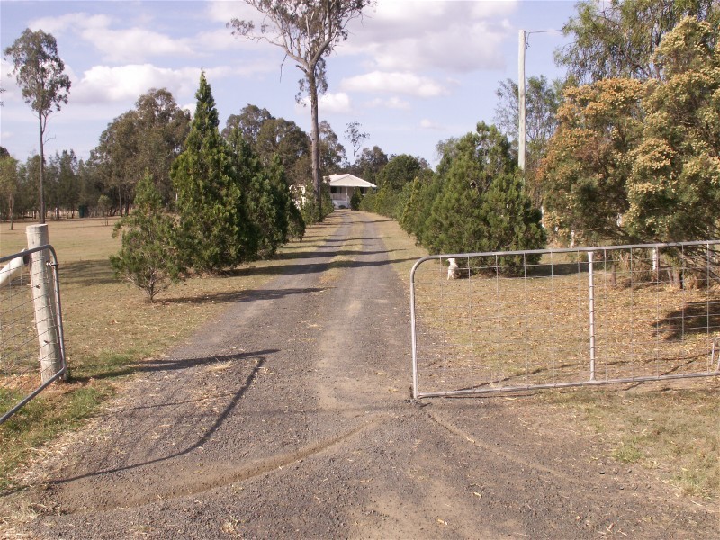 4 Kookaburra Ct, Regency Downs QLD 4341