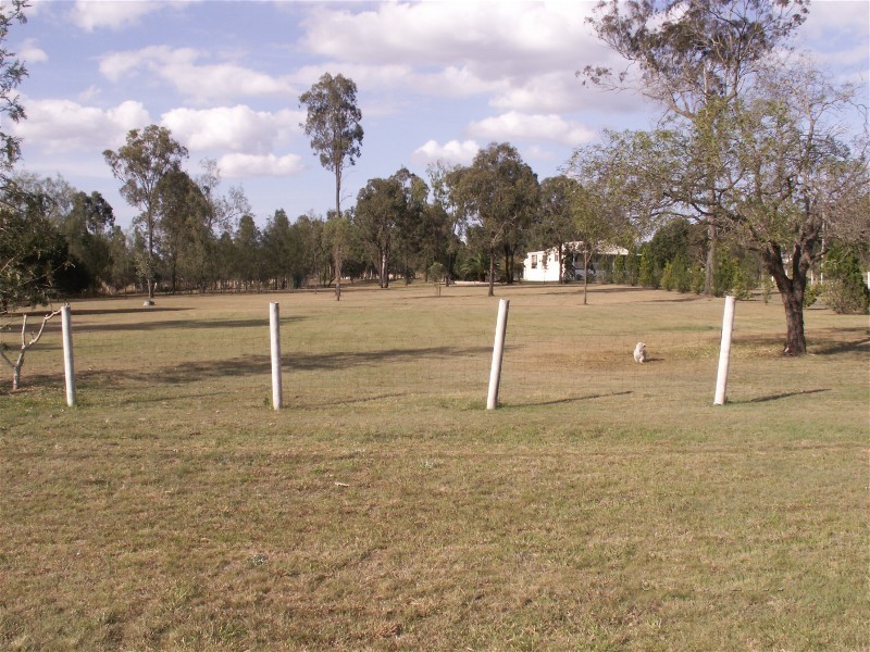 4 Kookaburra Ct, Regency Downs QLD 4341