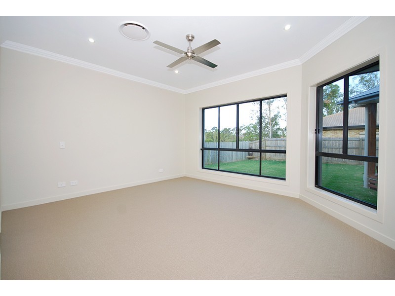 4 Serendipity Cl, Birkdale QLD 4159