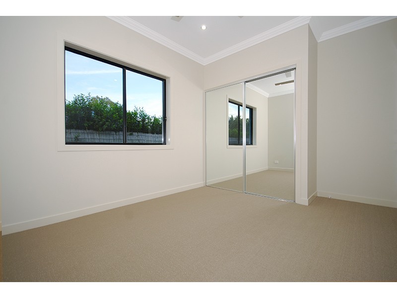 4 Serendipity Cl, Birkdale QLD 4159