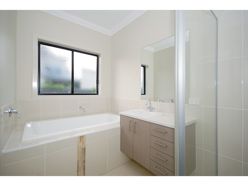 4 Serendipity Cl, Birkdale QLD 4159