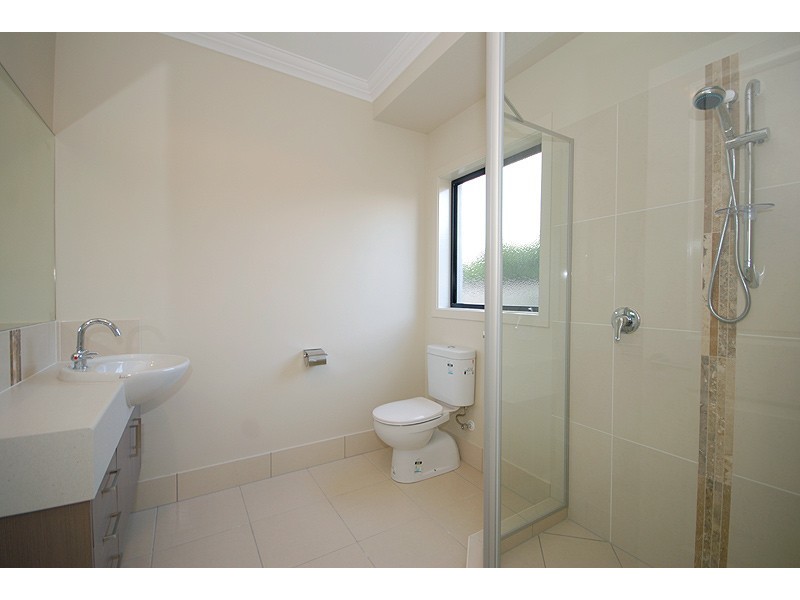 4 Serendipity Cl, Birkdale QLD 4159