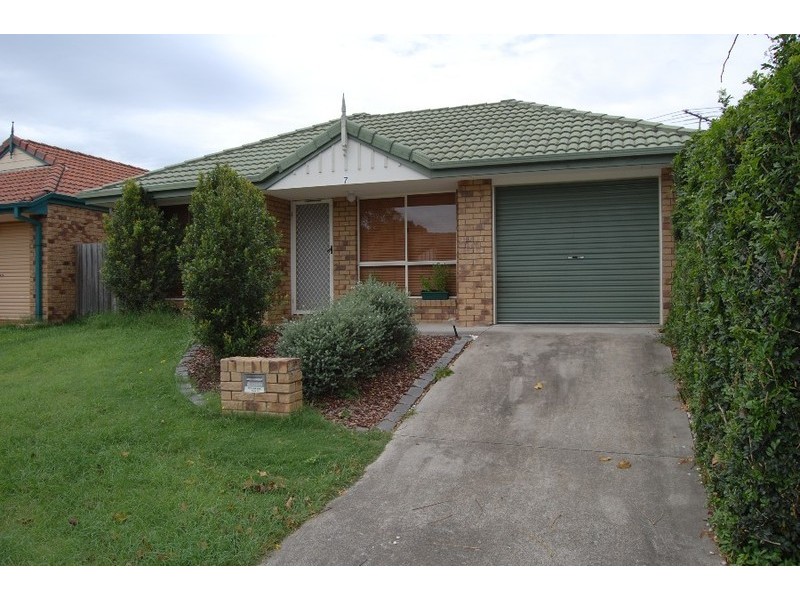 7 Turquoise St, Wavell Heights QLD 4012