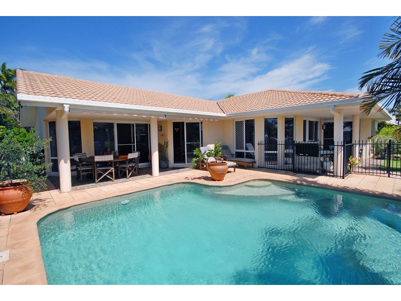 12 Tradewinds Dve, Banksia Beach QLD 4507