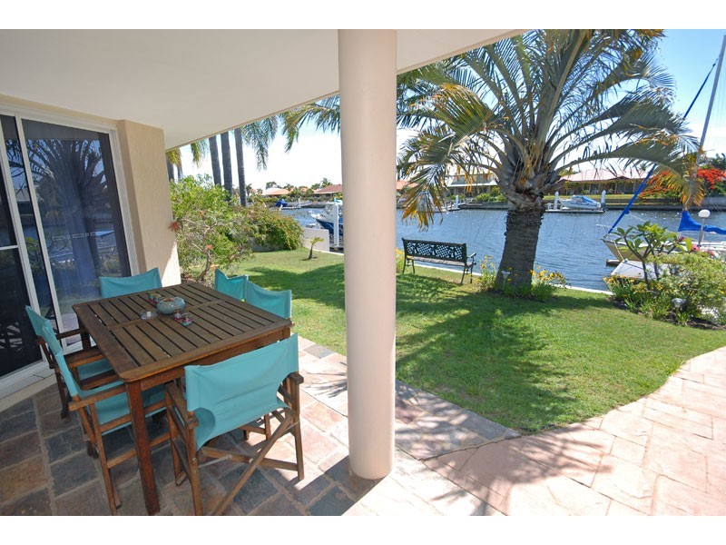 12 Tradewinds Dve, Banksia Beach QLD 4507