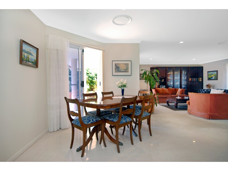 12 Tradewinds Dve, Banksia Beach QLD 4507