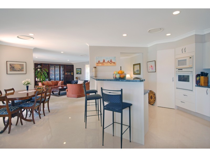 12 Tradewinds Dve, Banksia Beach QLD 4507