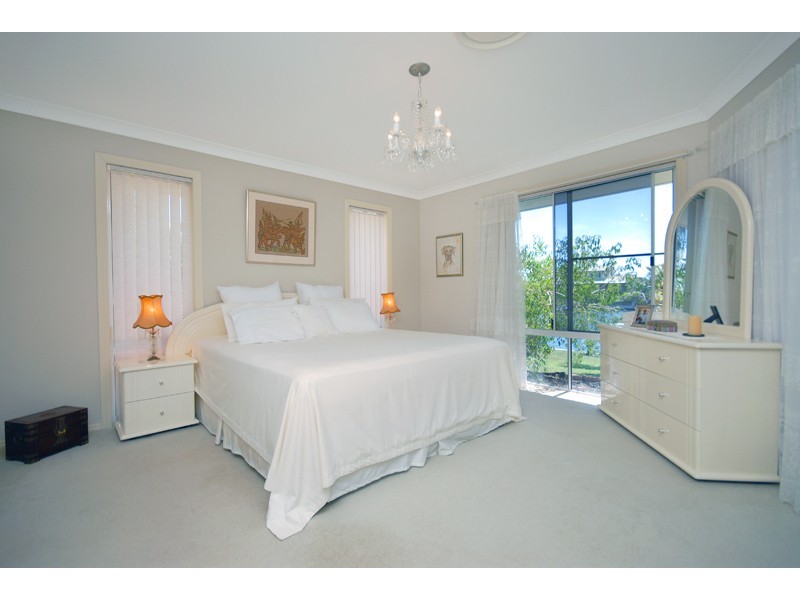 12 Tradewinds Dve, Banksia Beach QLD 4507