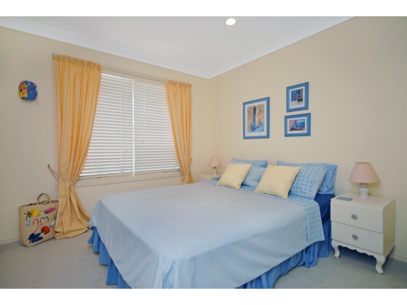 12 Tradewinds Dve, Banksia Beach QLD 4507