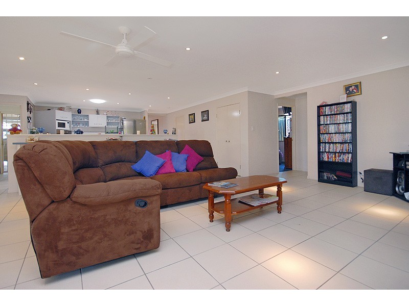 18 Hemlock St, Warner QLD 4500