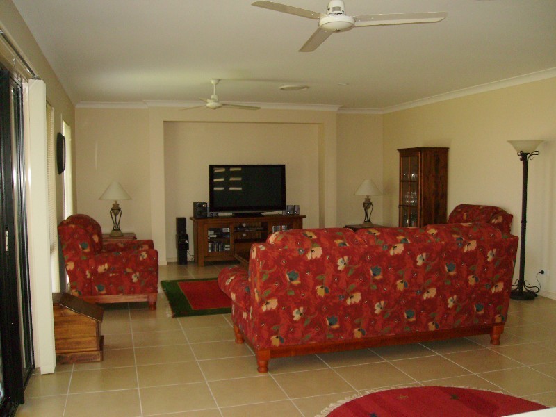 14 Hideaway Cl, Narangba QLD 4504