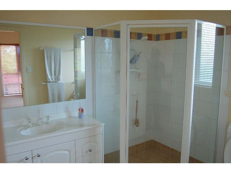 5 Copeton Ct, Albany Creek QLD 4035