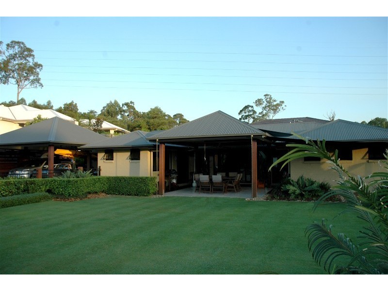 2 Diorama Ct, Eatons Hill QLD 4037