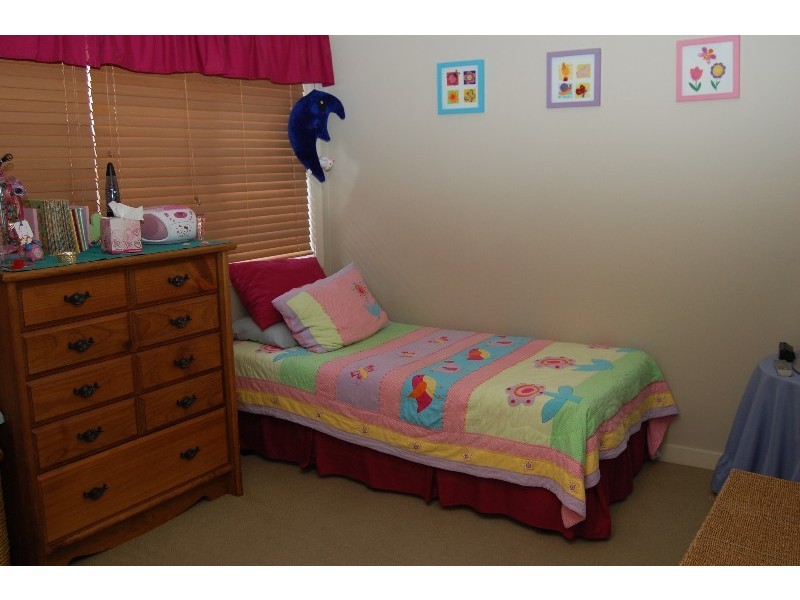 2 Diorama Ct, Eatons Hill QLD 4037