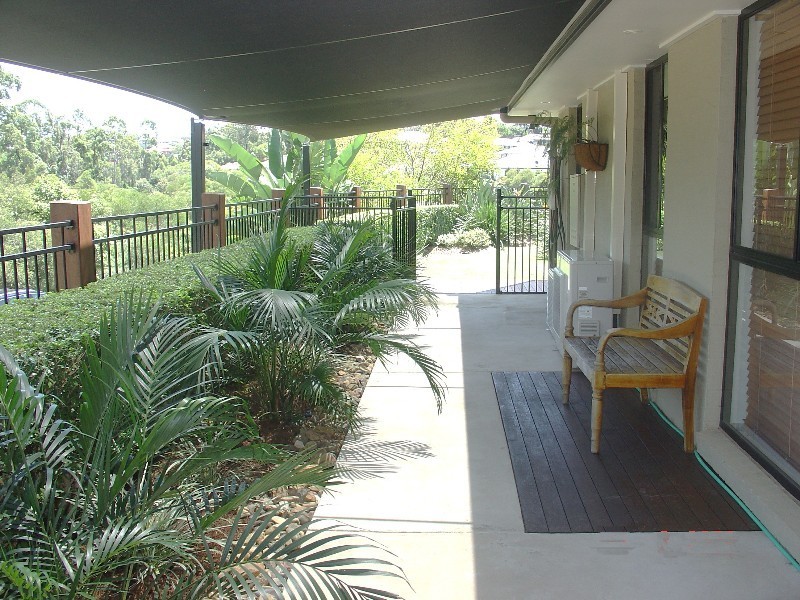 2 Diorama Ct, Eatons Hill QLD 4037