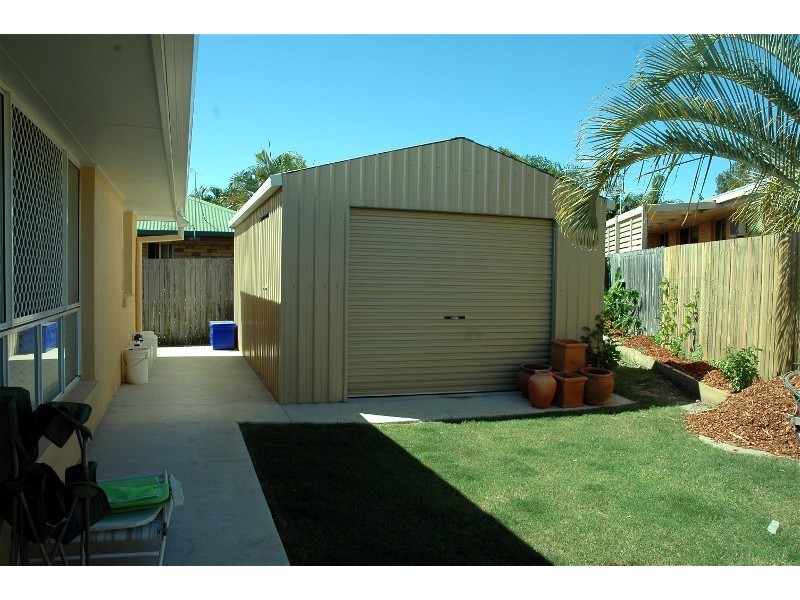 1 Dory Ct, Sandstone Point QLD 4511