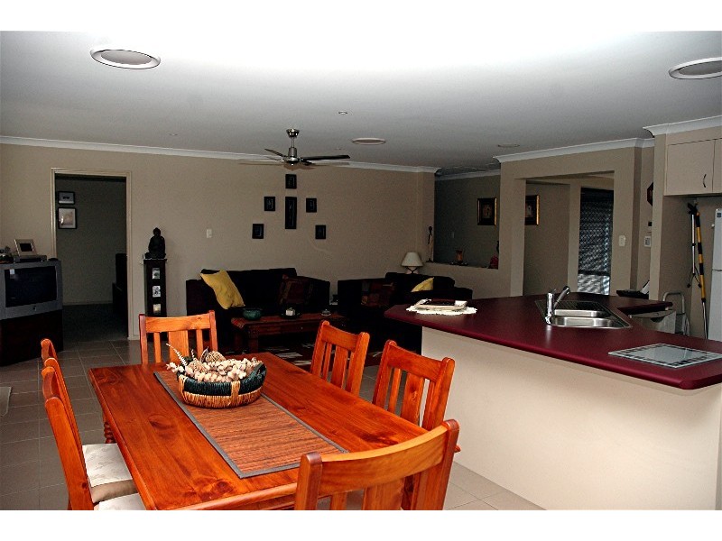 11 Poppel Ct, Narangba QLD 4504