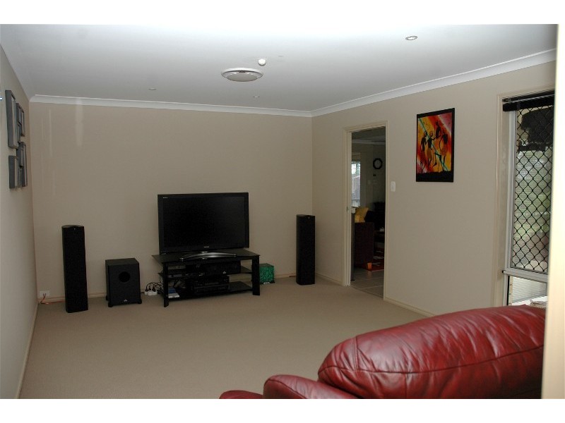 11 Poppel Ct, Narangba QLD 4504