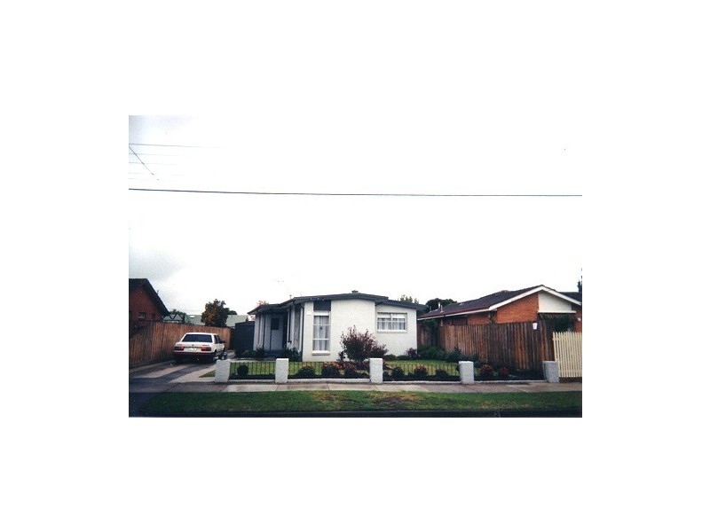 9 Silver Av, Frankston North VIC 3200