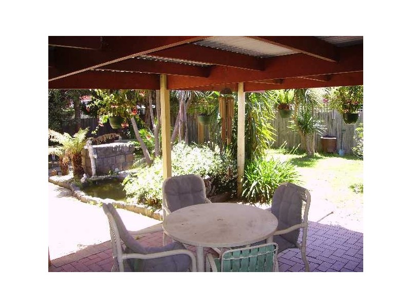 4 Watson Gardens, Berwick VIC 3806