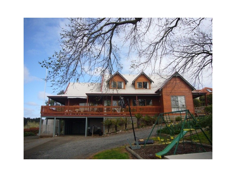 1 Musgrave St, Ballan VIC 3342