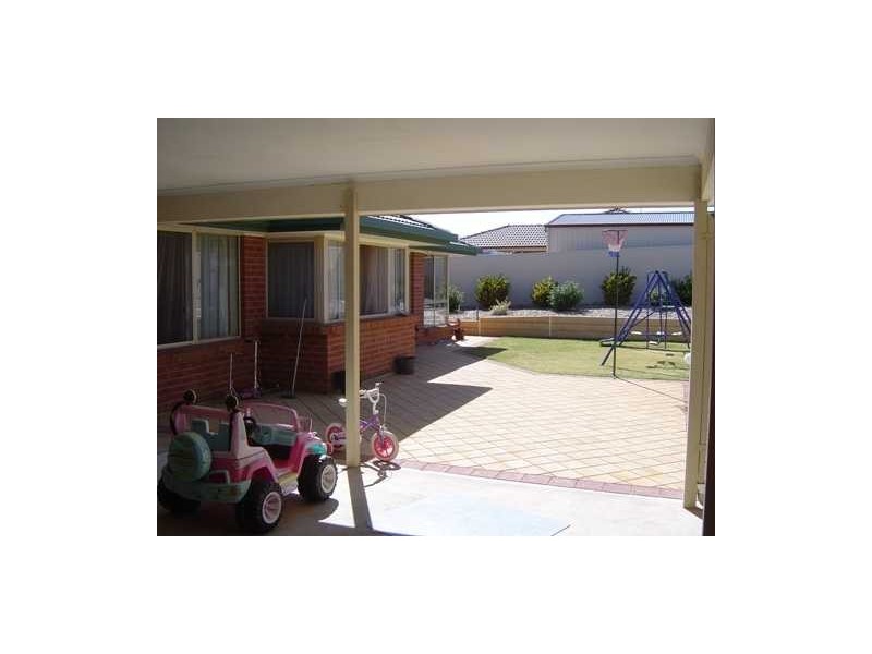 13 Lancelot St, Blakeview SA 5114