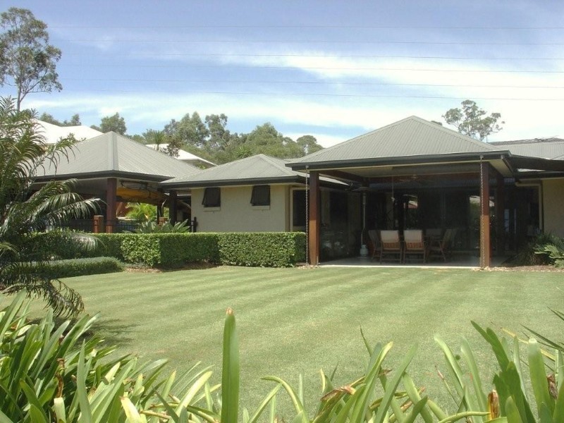 4 Brigadoon Ct, Eatons Hill QLD 4037