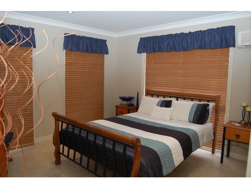 4 Brigadoon Ct, Eatons Hill QLD 4037