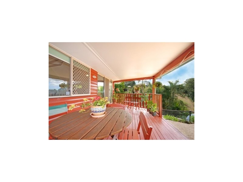 33 Towen Mount Road, Nambour QLD 4560