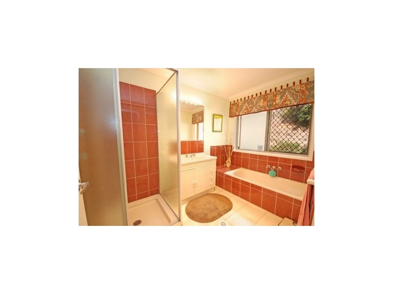 33 Towen Mount Road, Nambour QLD 4560