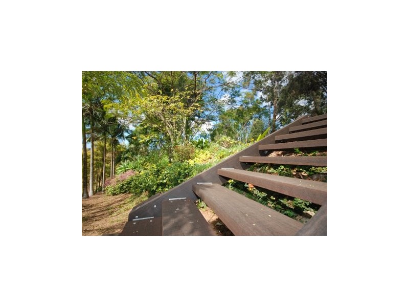 33 Towen Mount Road, Nambour QLD 4560