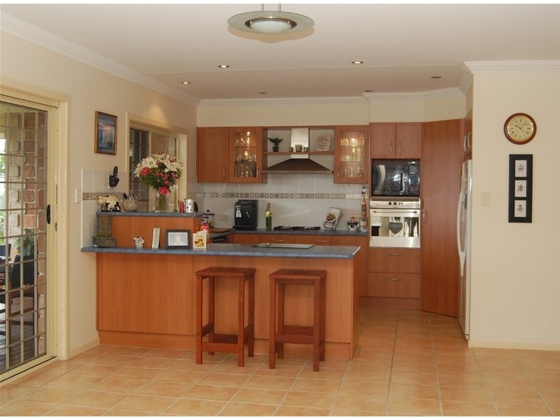 Eatons Hill QLD 4037