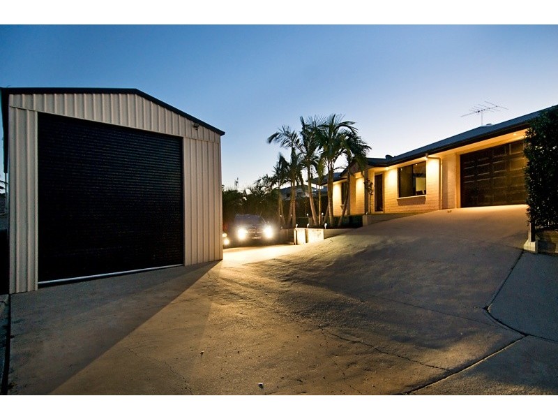 18 Hemlock Street, Warner QLD 4500