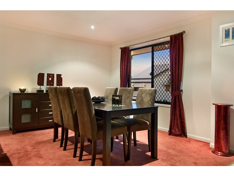 18 Hemlock Street, Warner QLD 4500