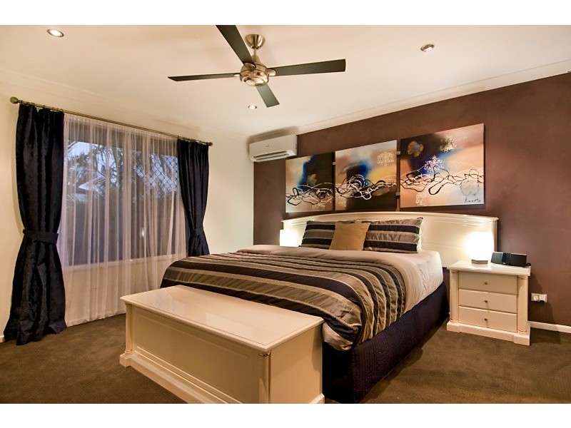18 Hemlock Street, Warner QLD 4500