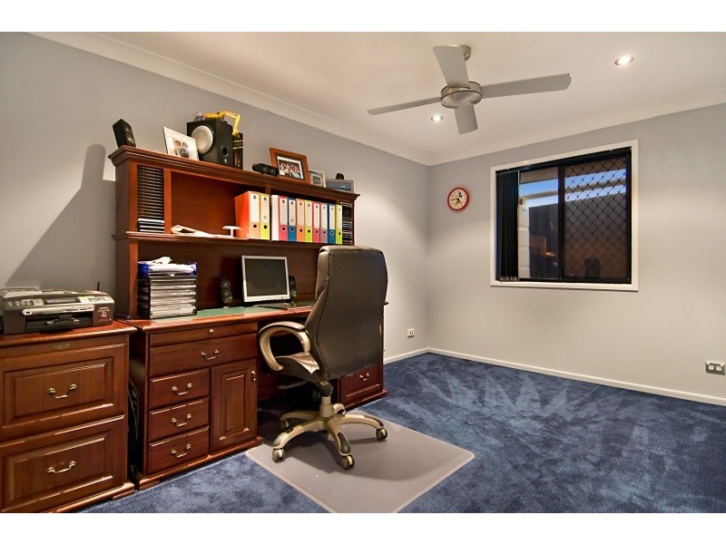 18 Hemlock Street, Warner QLD 4500